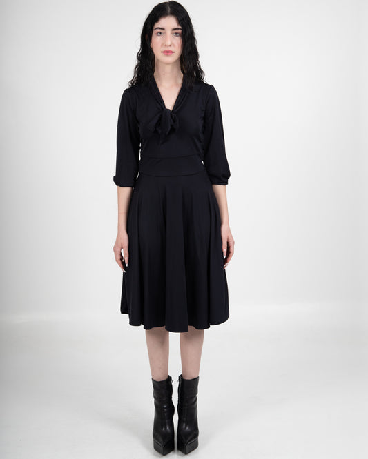 Elegant Black V-Neck A-Line Dress with Bow Accent